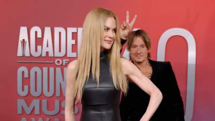 Nicole Kidman vuelve a las largas cerraduras a 2025 ACM Premios