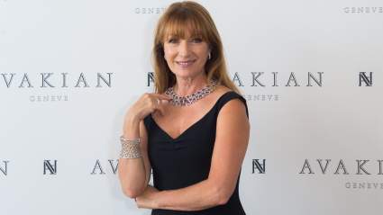Jane Seymour, de 74 años, luce 'impresionante' en nueva foto festiva