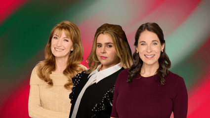 Mae Whitman brilla en 'Doce citas hasta Navidad' mientras la autora elogia: "Mejor de lo que jamás esperé".