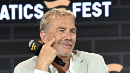 El último romance reportado del elegante Kevin Costner es con…