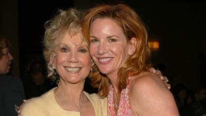 La anciana madre de Melissa Gilbert hace una declaración conmovedora sobre el personaje de Timothy Busfield: "Lo necesito en mi vida".