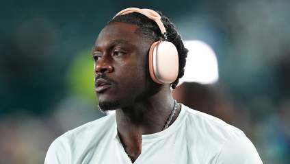 Los 49ers proponen cambios de jugadores que están en problemas con sus receptores abiertos