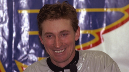 En este día de 1996: Los Blues hacen una jugada audaz: adquieren a Wayne Gretzky