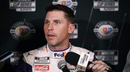Denny Hamlin analiza el caótico final de la Daytona 500 de 2026