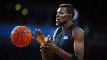 Ex selección del draft de los Lakers finalmente destaca: a los 38 años