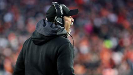 Exentrenador de los Raiders se aleja de la NFL por razones desconocidas