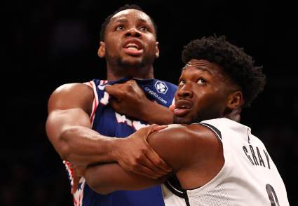 Los Warriors reincorporan silenciosamente el Centro de Veteranos a su programa de desarrollo