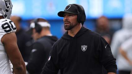 Klint Kubiak anuncia un cambio significativo en el esquema defensivo de los Raiders