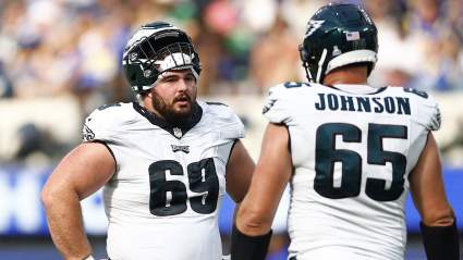 Los Eagles reciben una preocupante actualización sobre Landon Dickerson en medio de las noticias sobre Lane Johnson