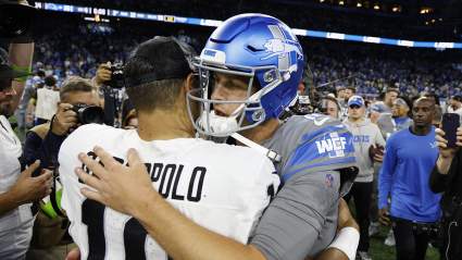 Un sorprendente acuerdo comercial lleva a los Raiders a adquirir al mariscal de campo de los Lions, Jared Goff.