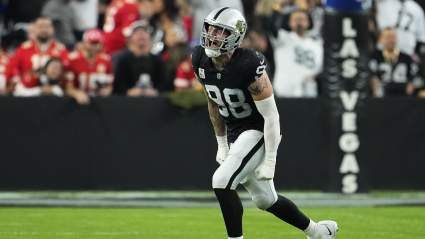 Una idea de intercambio lleva a los Chargers a un posible reemplazo de Khalil Mack