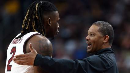 Entrenador de baloncesto universitario de 14 millones de dólares en peligro de ser despedido en plena March Madness