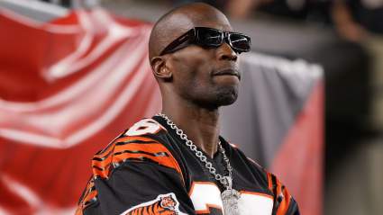 Chad Johnson critica al coordinador ofensivo de los Ravens por criticar a Lamar Jackson