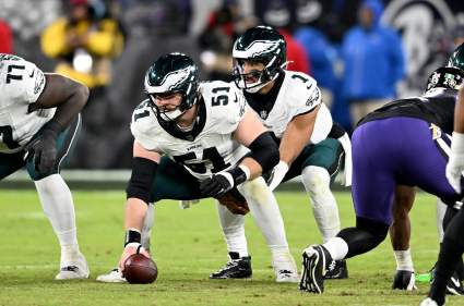 La estrella de los Eagles, valorada en 68 millones de dólares, se ve obligada a tomar medidas drásticas para solucionar una lesión persistente.