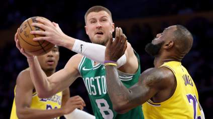 Los elogios de LeBron James a Porziņģis aumentan el entusiasmo por los Warriors