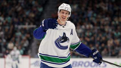 Los Red Wings reciben noticias preocupantes sobre la búsqueda de Tyler Myers