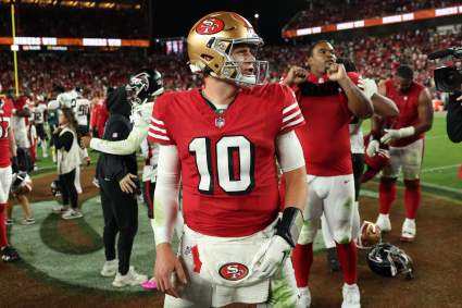 Se espera que Mac Jones de los 49ers genere un alto precio en el intercambio