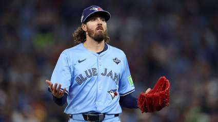 El as de los Blue Jays, valorado en 110 millones de dólares, insinúa una decisión sorprendente en medio del año de su contrato.