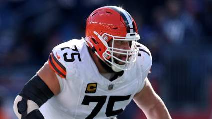 Los Browns toman la decisión de Joel Bitonio en medio de una cuestión de jubilación