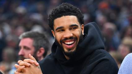 Jayson Tatum de los Celtics recibe mensaje de Dejounte Murray mientras se acerca su regreso