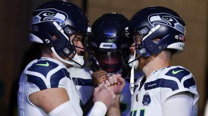 Los Dolphins presionan para que negocien por el mariscal de campo de doble amenaza "con mayor talento físico"