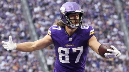 Los Broncos tienen la oportunidad de negociar por un ala cerrada de 6 pies 5 pulgadas y 248 libras que participará en el Pro Bowl.