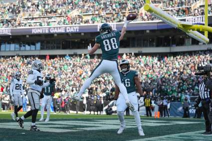 Howie Roseman envía un mensaje contundente sobre el futuro de Dallas Goedert con los Eagles