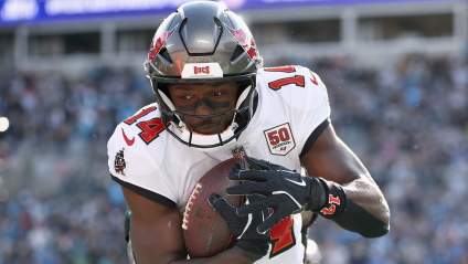 Se insta a los Browns a realizar un intercambio en el draft por un jugador del Pro Bowl de 66 millones de dólares