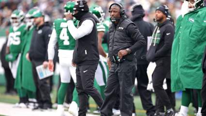 Aaron Glenn rompe el silencio sobre las jugadas y admite errores del cuerpo técnico de los Jets.