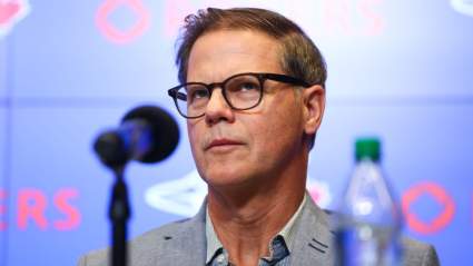 Los Blue Jays reclaman a un ex jugador de cuadro de los Cubs de waivers en recientes movimientos del roster