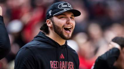 El mariscal de campo de Texas Tech, Brendan Sorsby, enfrenta una demanda de un millón de dólares.