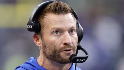 Sean McVay, de los Rams, busca un cambio importante tras una decisión polarizadora
