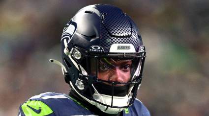 Un intercambio "de ensueño" permite a los Seahawks conseguir a un velocista de $39 millones para reemplazar a un mediapunta.