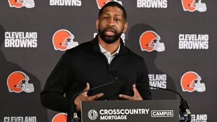 Los Browns son nombrados la mejor opción para el intrigante ex mariscal de campo de primera ronda