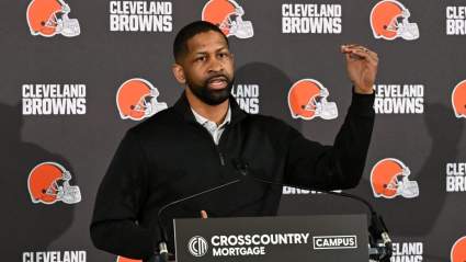 Los Browns están vinculados a un posible intercambio por un ex quarterback seleccionado en la segunda selección general del draft.