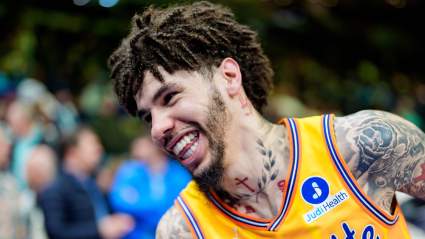 LaMelo Ball iguala el récord de la franquicia tras una actuación increíble