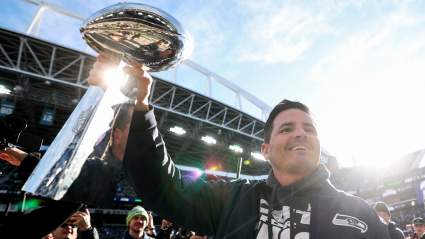 El entrenador en jefe de los Seahawks, Mike Macdonald, revela su mensaje al dueño de los Raiders, Tom Brady.