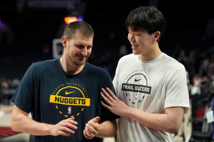 El novato de los Blazers, Yang Hansen, logra un importante hito personal