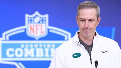 El gerente general de los Jets, Darren Mougey, da una pista importante sobre sus planes de agencia libre en el Combine de la NFL.