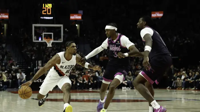 El delantero de los Timberwolves se une a una empresa exclusiva con Kawhi Leonard