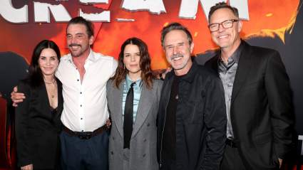 Fotos del estreno de 'Scream 7': looks de Neve Campbell, Courteney Cox y más en la alfombra roja