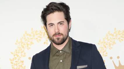 El próximo gran papel de Chris McNally en Hallmark entusiasma a los fans