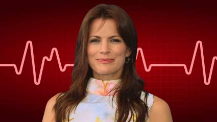 Melissa Claire Egan, protagonista de 'The Young and the Restless', revela con valentía su diagnóstico de enfermedad cardíaca coronaria.