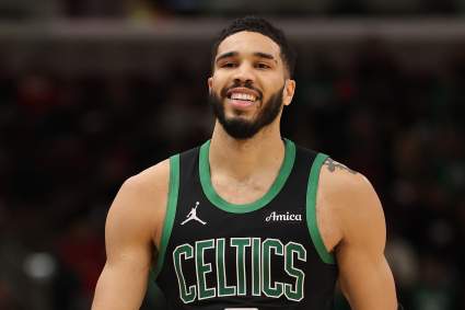 Los Celtics reciben un duro mensaje sobre el posible regreso de Jayson Tatum