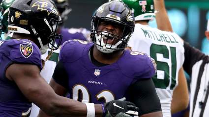 Informe: El All-Pro de la NFL de 98 millones de dólares de los Ravens toma la decisión final sobre su retiro