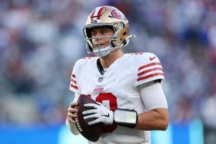 El intercambio entre los Steelers y los 49ers le otorga a Pittsburgh su mariscal de campo para el futuro