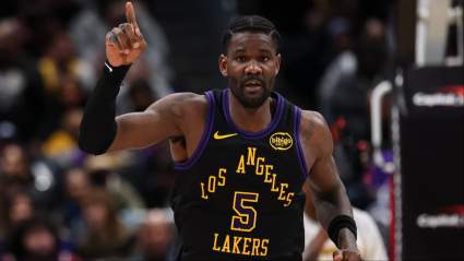 Marcus Smart de los Lakers opina sobre la temporada de Deandre Ayton