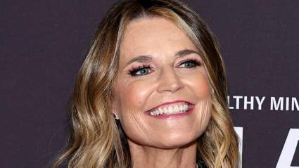 El apoyo continúa llegando mientras Savannah Guthrie hace otra sentida súplica pública para que su madre Nancy Guthrie pueda regresar a casa.