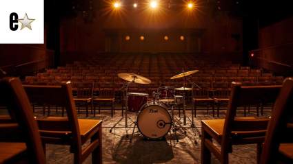 Un conocido baterista de indie rock fallece a los 42 años y los homenajes llegan en masa