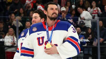 Hellebuyck resuelve un debate clave de una vez por todas